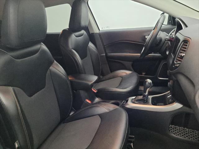 Photo of 2019 White Clearcoat Jeep Compass