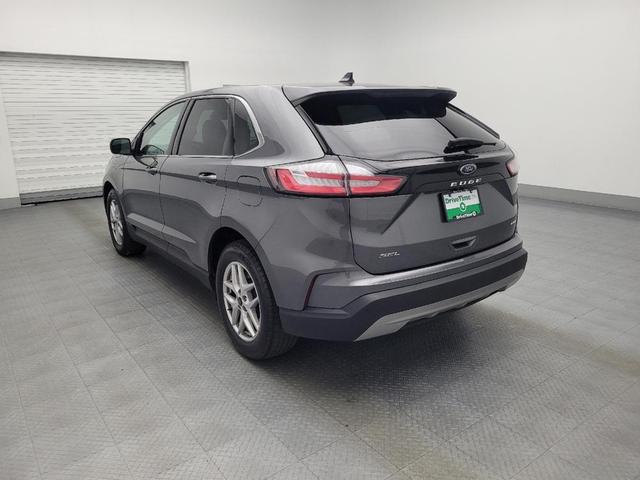 Photo of 2024 Carbonized Gray Metallic Ford Edge