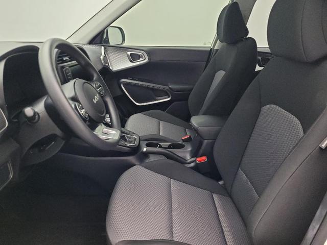 Photo of 2023 Snow White Pearl Kia Soul