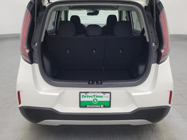 Photo of 2023 Snow White Pearl Kia Soul