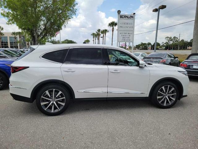 Photo of 2025 Platinum White Pearl Acura MDX