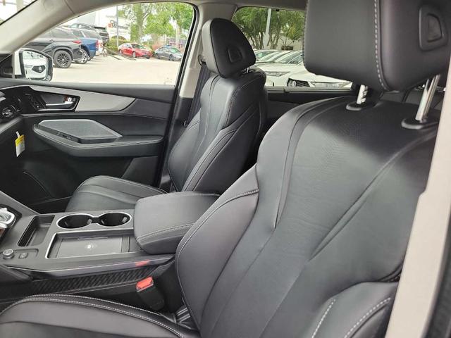 Photo of 2025 Platinum White Pearl Acura MDX