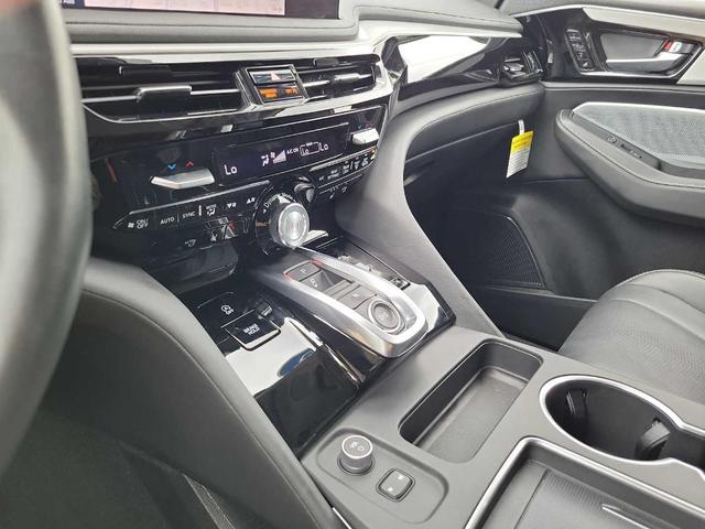 Photo of 2025 Platinum White Pearl Acura MDX