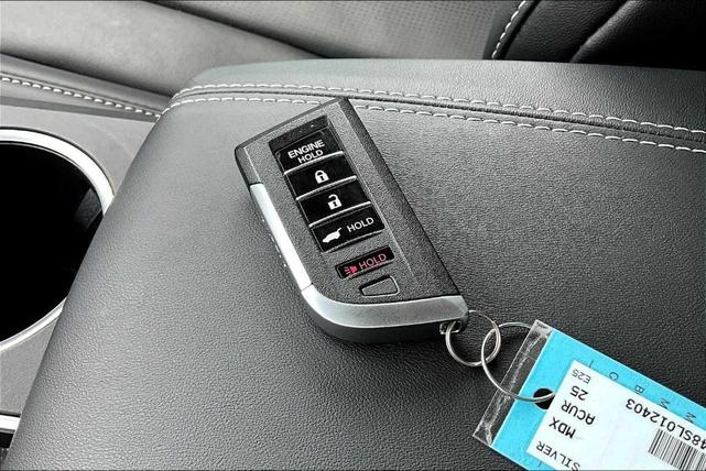 Photo of 2025 Lunar Silver Metallic Acura MDX