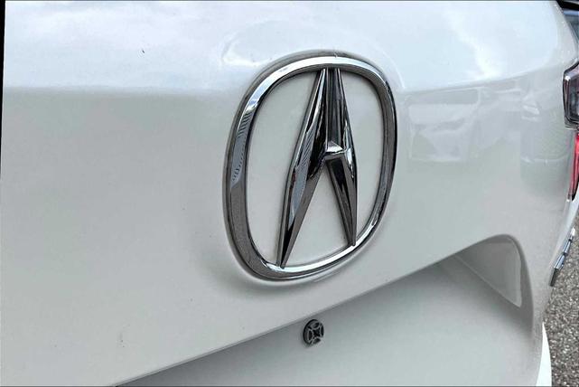 Photo of 2019 White Diamond Pearl Acura RDX