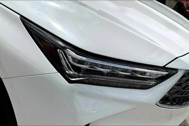 Photo of 2025 Platinum White Pearl Acura MDX