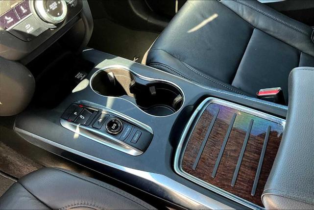 Photo of 2020 Platinum White Pearl Acura MDX
