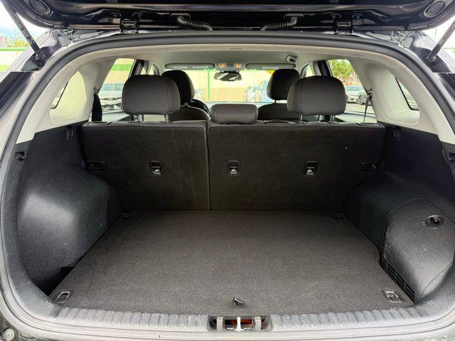 Photo of 2019 Aurora Black Pearl Kia Niro