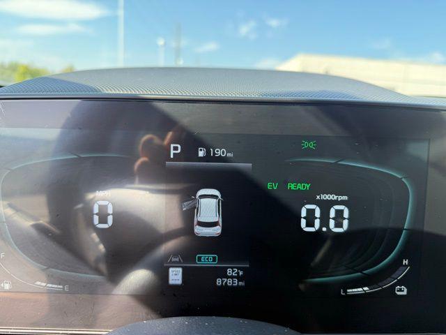 Photo of 2023 Graphite Gray Kia Niro
