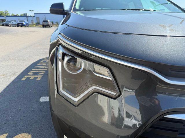 Photo of 2023 Graphite Gray Kia Niro