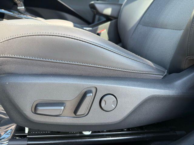Photo of 2023 Graphite Gray Kia Niro