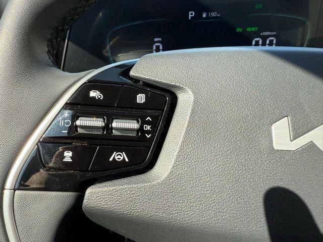 Photo of 2023 Graphite Gray Kia Niro