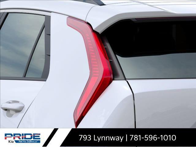 Photo of 2025 Snow White Pearl Kia Niro EV