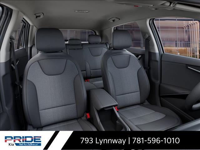 Photo of 2025 Snow White Pearl Kia Niro EV