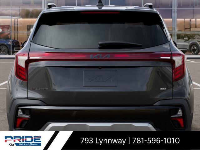 Photo of 2025 Gravity Gray Kia Seltos