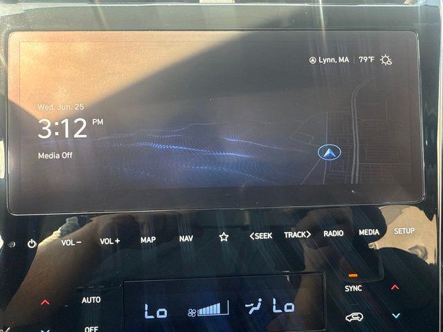 Photo of 2024 Hampton Gray Hyundai TUCSON