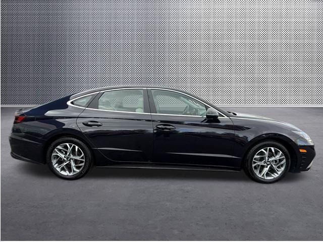 Photo of 2023 Carbon Blue Hyundai SONATA