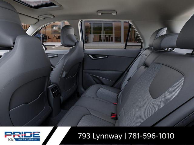 Photo of 2025 Mineral Blue Kia Niro