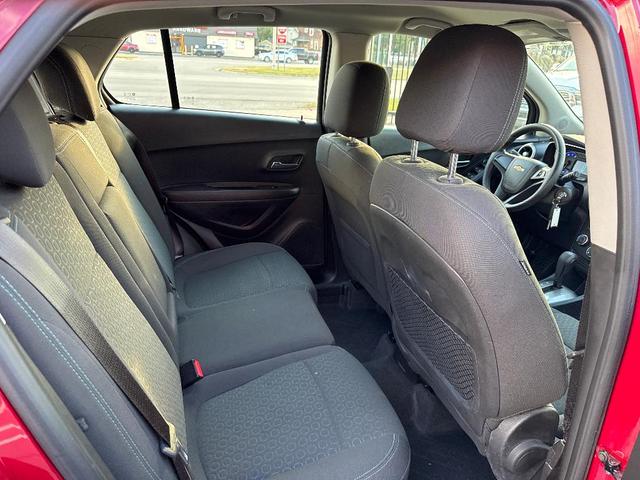Photo of 2015 Red Chevrolet Trax