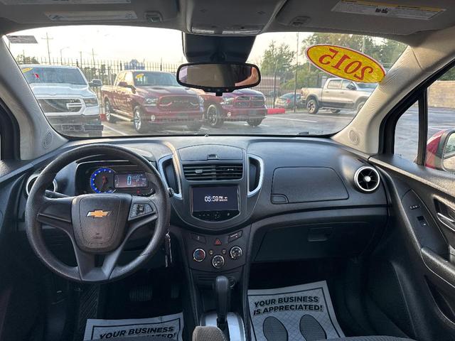 Photo of 2015 Red Chevrolet Trax