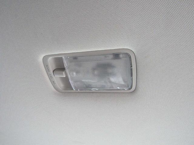 Photo of 2017 White Nissan Rogue