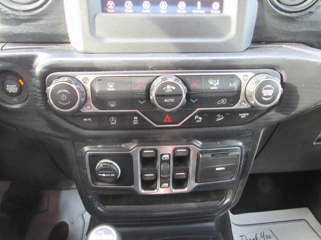 Photo of 2019 White Jeep Wrangler Unlimited