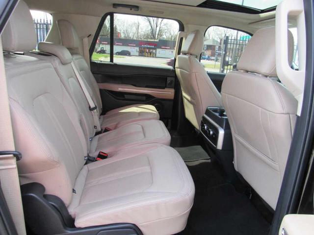 Photo of 2022 Black Ford Expedition Max