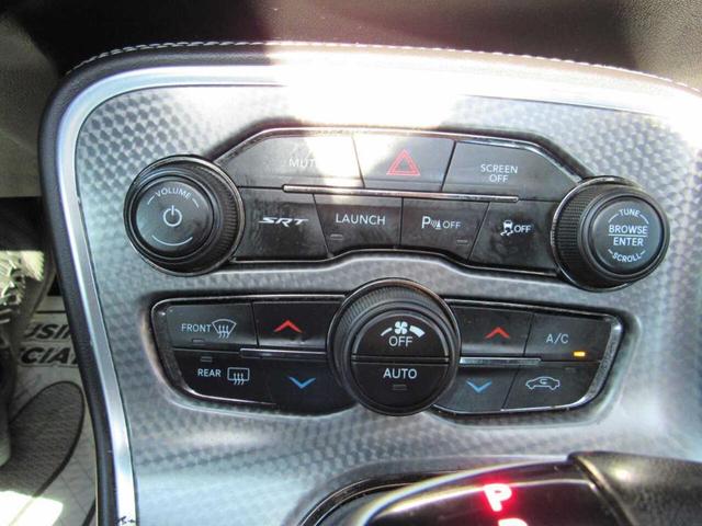 Photo of 2020 White Dodge Challenger