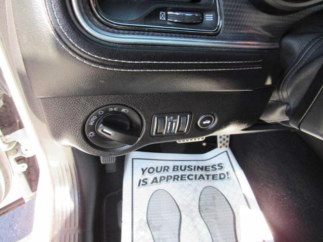 Photo of 2020 White Dodge Challenger