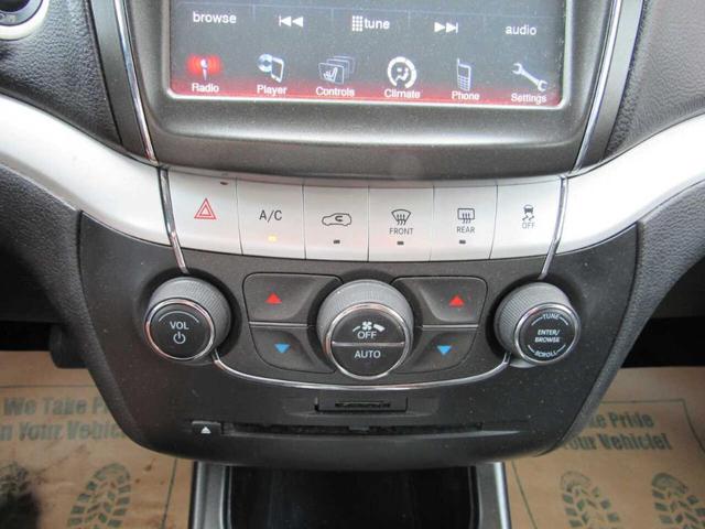 Photo of 2017 Silver Dodge Journey