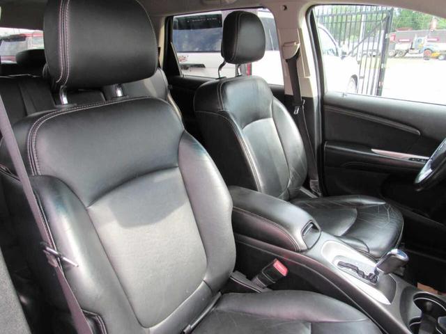 Photo of 2017 Silver Dodge Journey