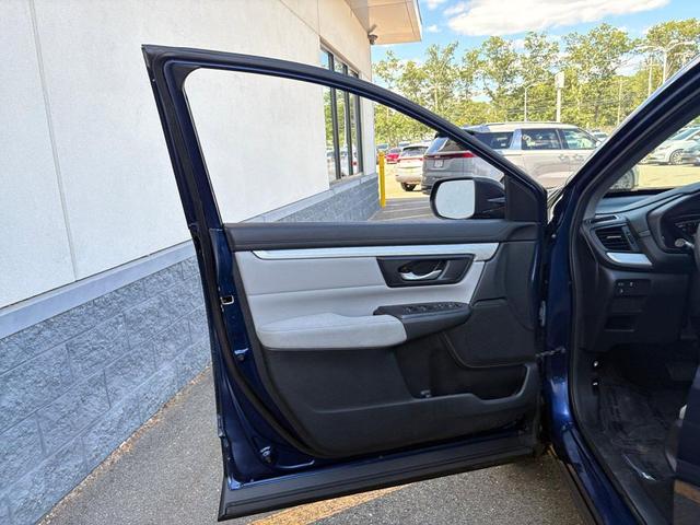 Photo of 2020 Obsidian Blue Pearl Honda CR-V