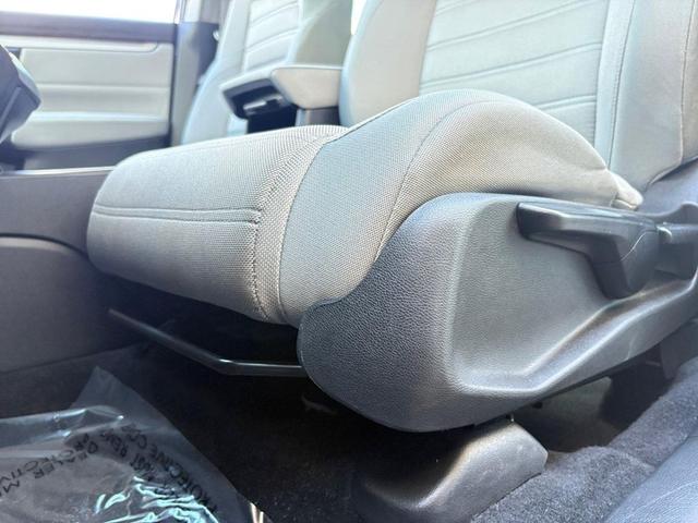 Photo of 2020 Obsidian Blue Pearl Honda CR-V