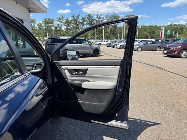 Photo of 2020 Obsidian Blue Pearl Honda CR-V