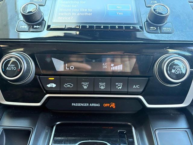 Photo of 2020 Obsidian Blue Pearl Honda CR-V