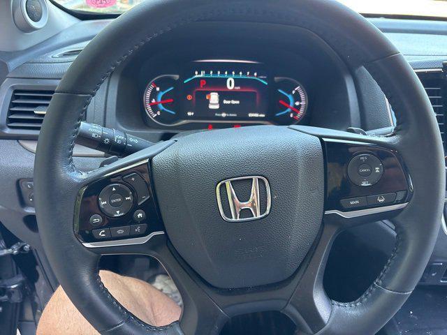 Photo of 2022 Crystal Black Pearl Honda Pilot