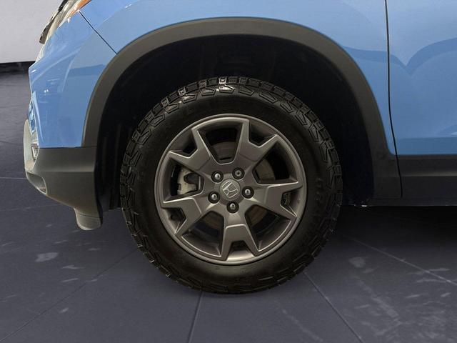 Photo of 2024 Diffused Sky Pearl Honda Passport