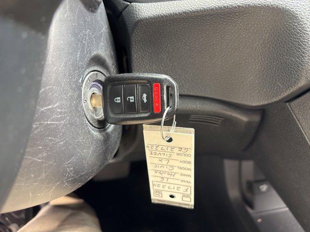 Photo of 2016 Lunar Silver Metallic Honda Civic