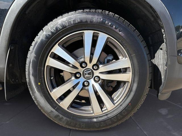 Photo of 2016 Black Forest Pearl Honda Pilot