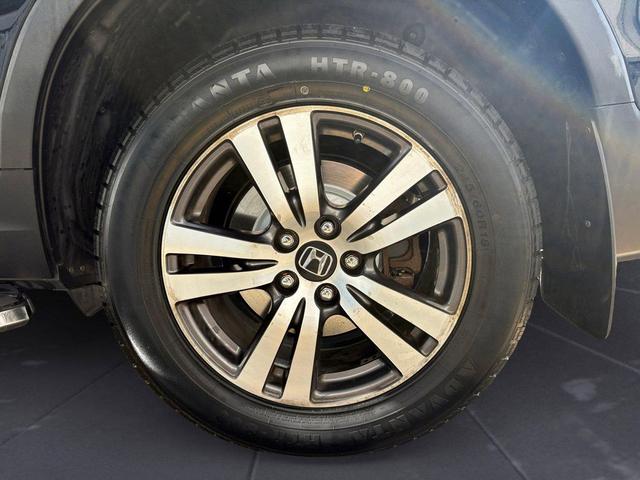 Photo of 2016 Black Forest Pearl Honda Pilot