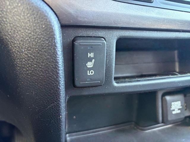 Photo of 2016 Black Forest Pearl Honda Pilot