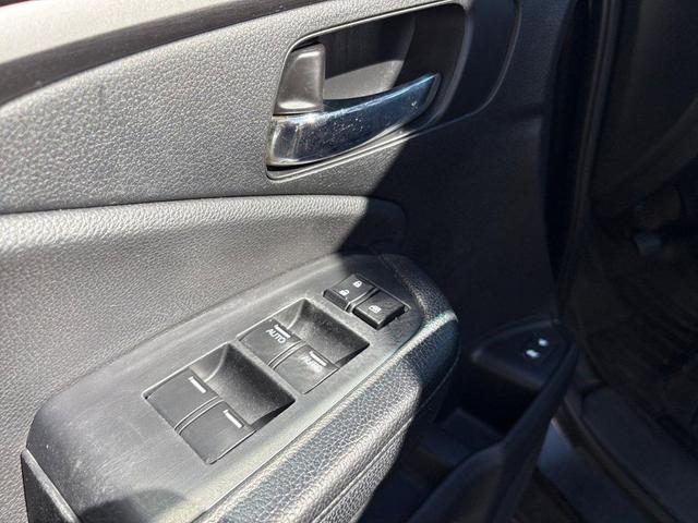 Photo of 2016 Black Forest Pearl Honda Pilot