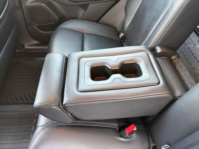 Photo of 2022 White Diamond Mitsubishi Outlander
