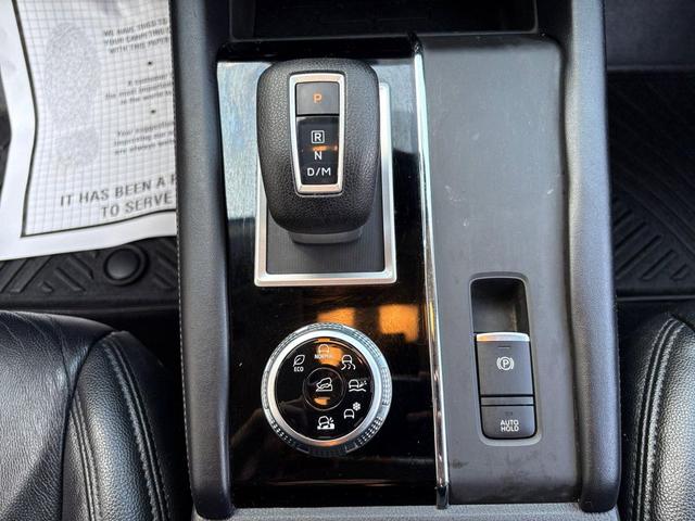 Photo of 2022 White Diamond Mitsubishi Outlander