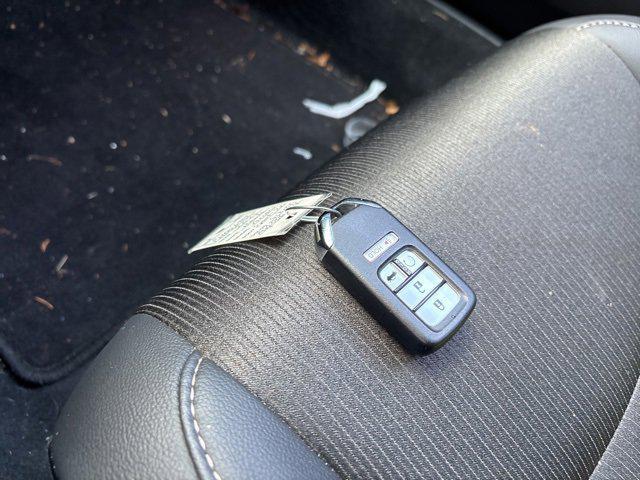 Photo of 2021 Lunar Silver Metallic Honda Accord