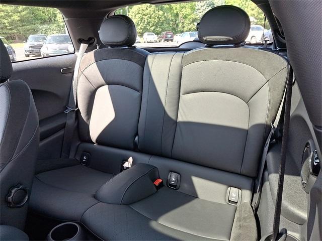 Photo of 2023 Chili Pepper Red MINI Hardtop