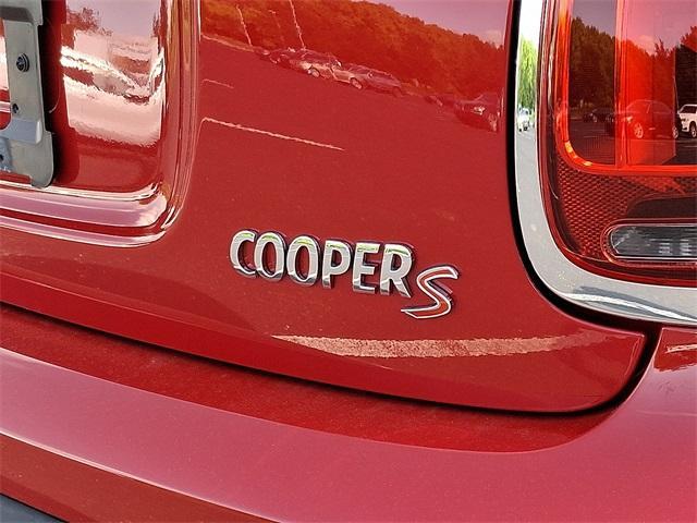 Photo of 2023 Chili Pepper Red MINI Hardtop