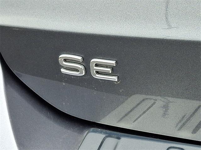 Photo of 2022 Platinum Gray Metallic Volkswagen Taos
