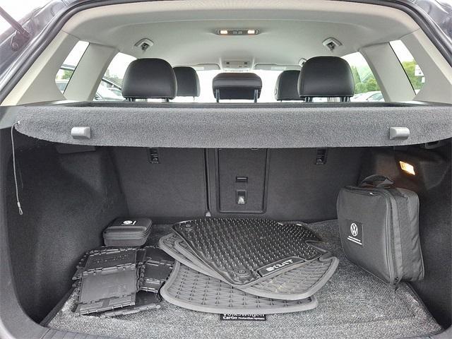 Photo of 2022 Platinum Gray Metallic Volkswagen Taos