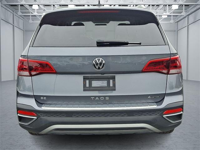 Photo of 2022 Platinum Gray Metallic Volkswagen Taos